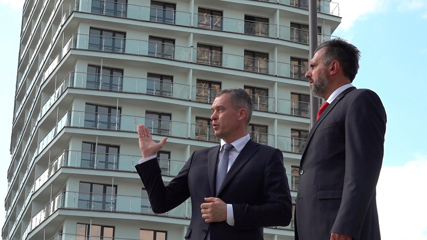 Представители Дана Холдингс и МАЗа осмотрели уже возведенные дома комплекса "Минск Мир"