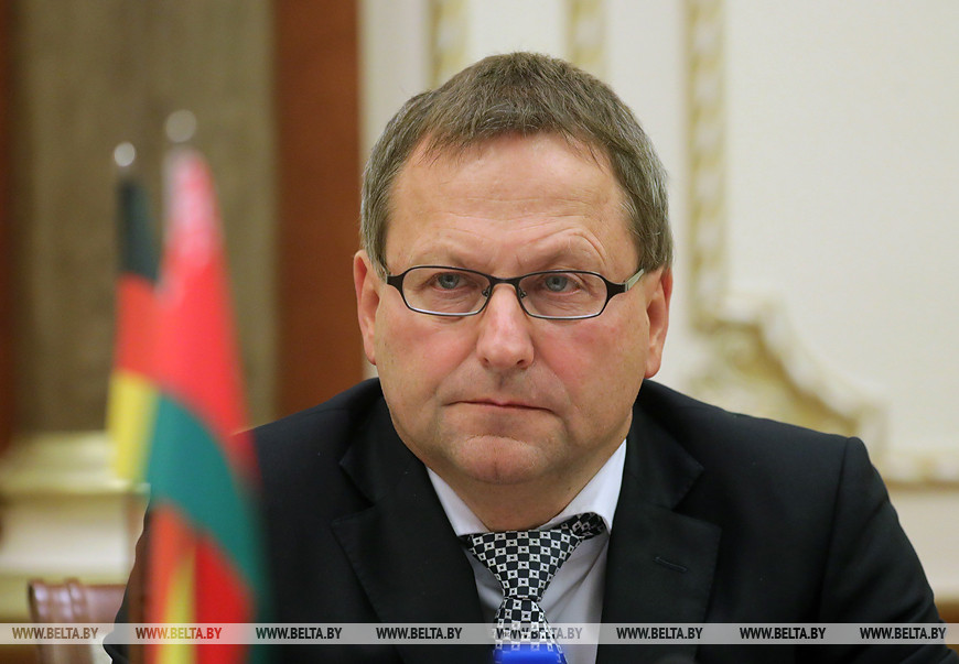 Манфред Хутерер Манфред Хутерер