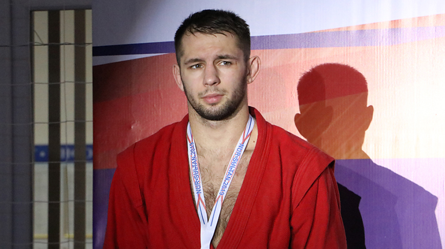 Владислав Саяпин. Фото Международной федерации самбо