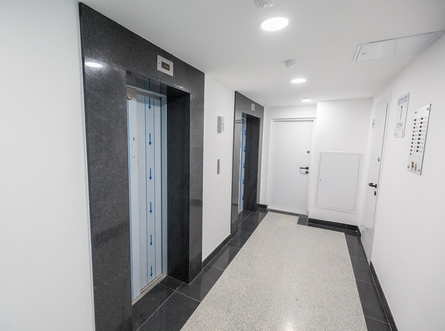 Во всех домах, которые возводит "Дана Холдингс", используются современные скоростные бесшумные лифты OTIS