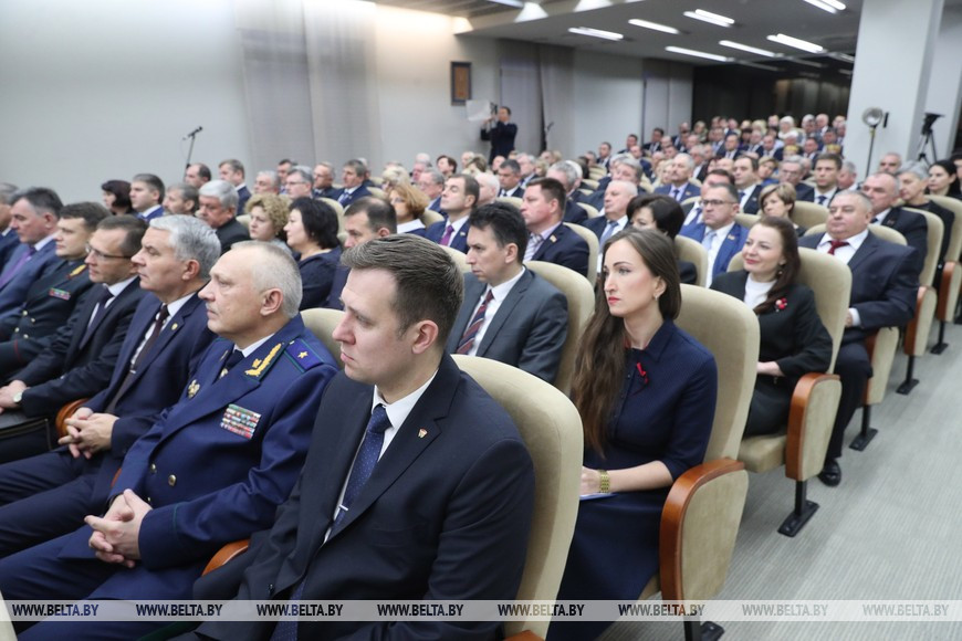 Во время сессии Минского областного Совета депутатов