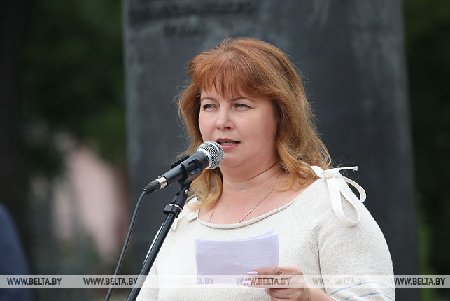 Ольга Доценко во время выступления