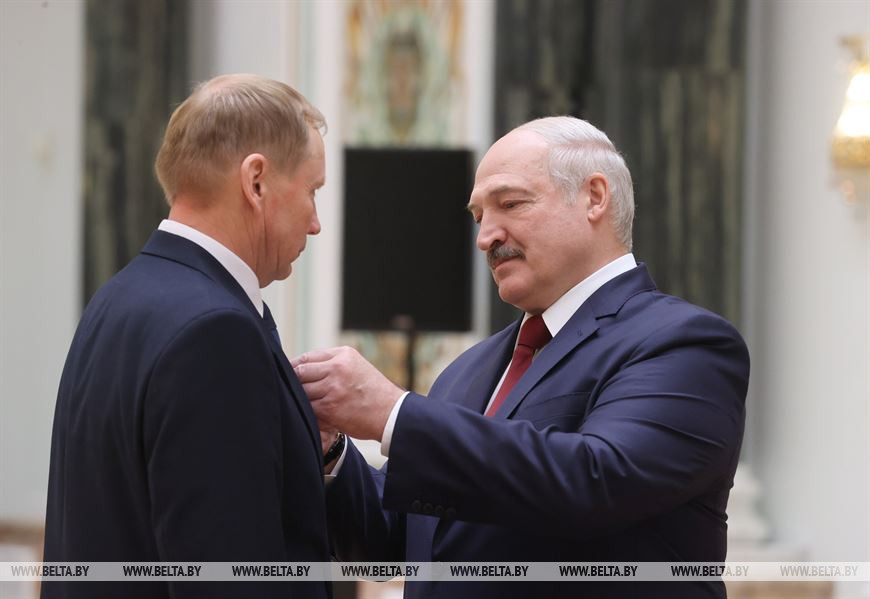 Директор ОАО "Хотилы-Агро" Вячеслав Криштанович удостоен ордена Почета