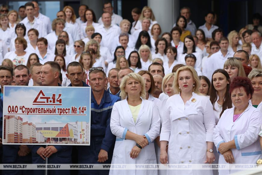 Во время церемонии открытия поликлиники