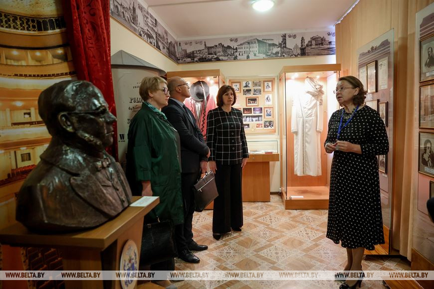 Участники заседания в музее Станислава Монюшко в Смиловичах Участники заседания в музее Станислава Монюшко в Смиловичах