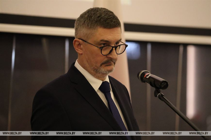 Чрезвычайный и Полномочный Посол Польши в Беларуси Артур Михальский