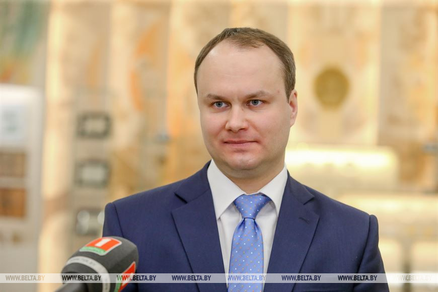 Главный специалист главного управления наличного денежного обращения Нацбанка Александр Терещенко
