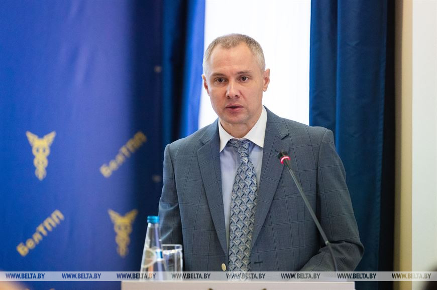 Заместитель директора Департамента внешнеэкономической деятельности - начальник управления координации внешнеэкономической деятельности Министерства иностранных дел Павел Взяткин Заместитель директора Департамента внешнеэкономической деятельности - начальник управления координации внешнеэкономической деятельности Министерства иностранных дел Павел Взяткин