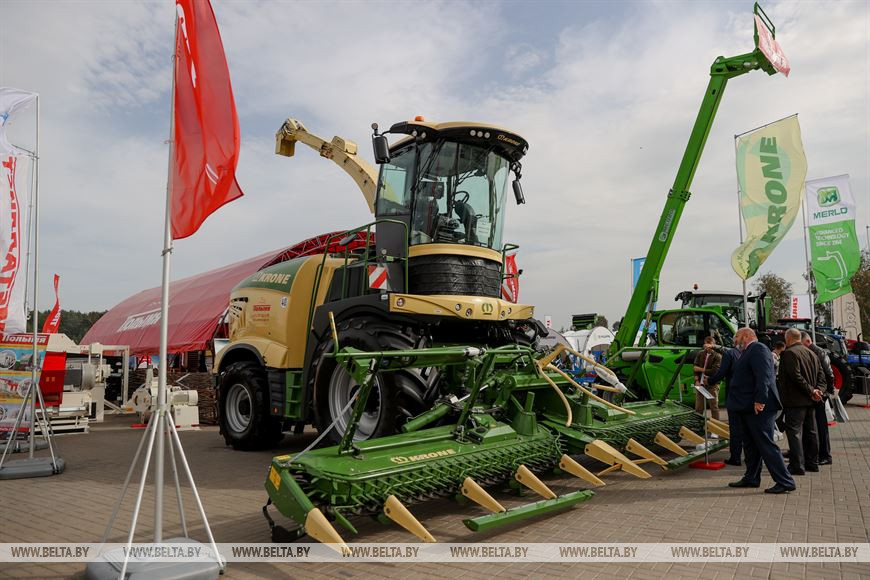 На выставке На выставке