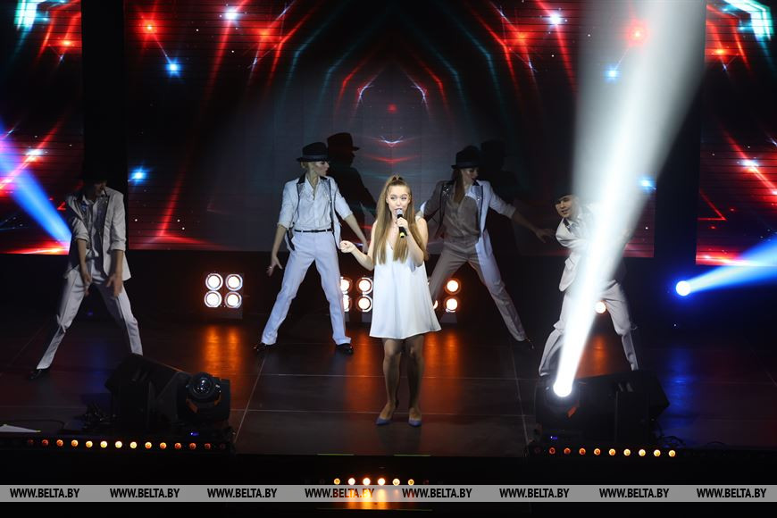 Во время церемонии Во время церемонии