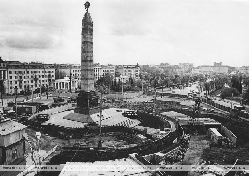 Строительство станции "Площадь Победы"