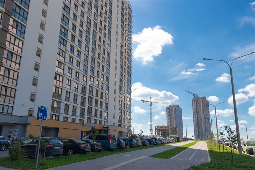 В комплексе прокладываются велодорожки, которые свяжут все кварталы и пройдут через парк В комплексе прокладываются велодорожки, которые свяжут все кварталы и пройдут через парк