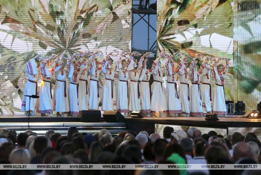 Мюзикл "Папараць-кветка" стал кульминацией первого дня праздника "Купалье", 2015 год