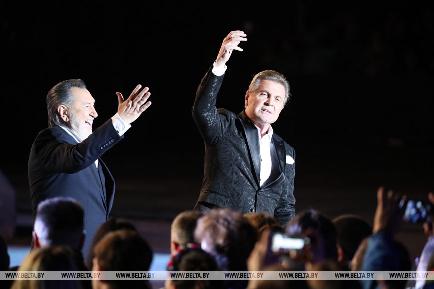 Анатолий Ярмоленко и Лев Лещенко в Александрии, 2019 год