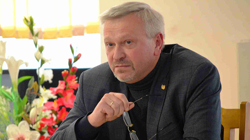 Владимир Ясев. Фото Могилевского государственного университета имени А.А.Кулешова Владимир Ясев. Фото Могилевского государственного университета имени А.А.Кулешова