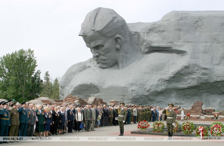Торжества в Бресте, посвященные 60-летию освобождения Беларуси, 2004 год