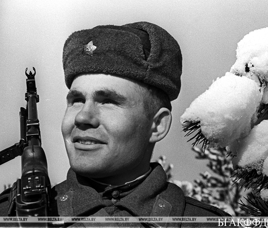 В. Зимнюков - отличник боевой и политической подготовки, 1961 год