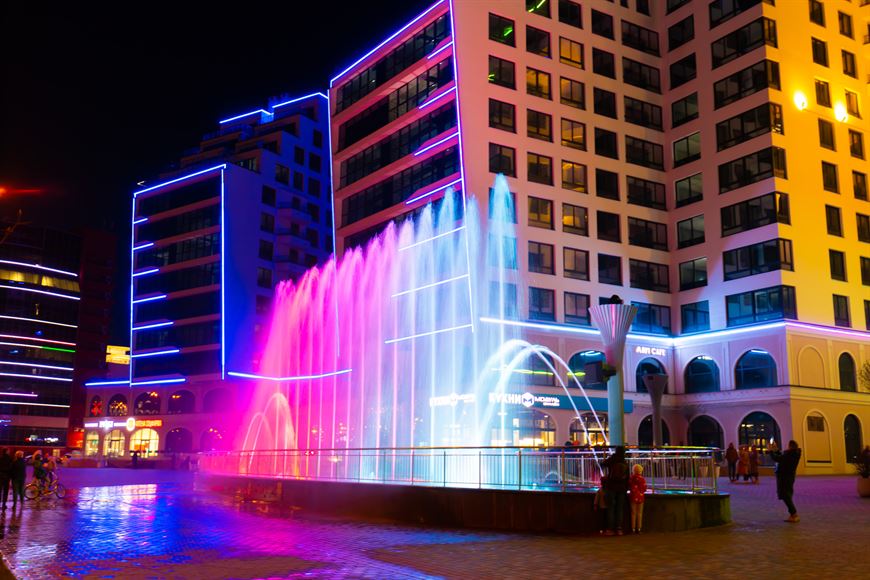 Мультимедийный фонтан "Дана Танец"