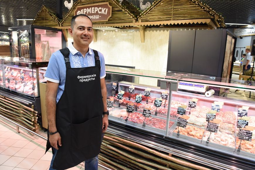 Помощник главы фермерского хозяйства "ЭкоФол" Николай Аванесов