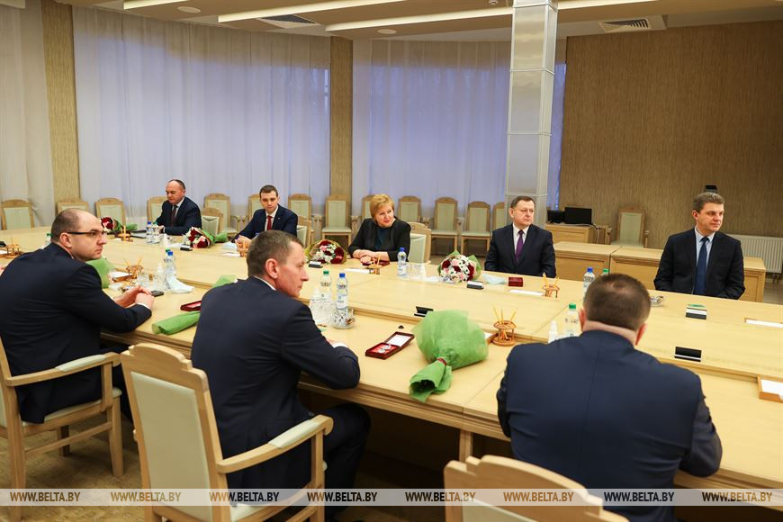 Во время церемонии Во время церемонии