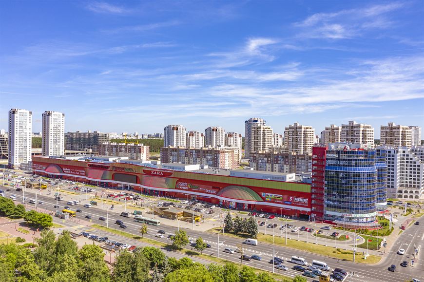 Крупнейший ТРЦ Dana Mall – это интересные предложения, популярные бренды и выгодные скидки!