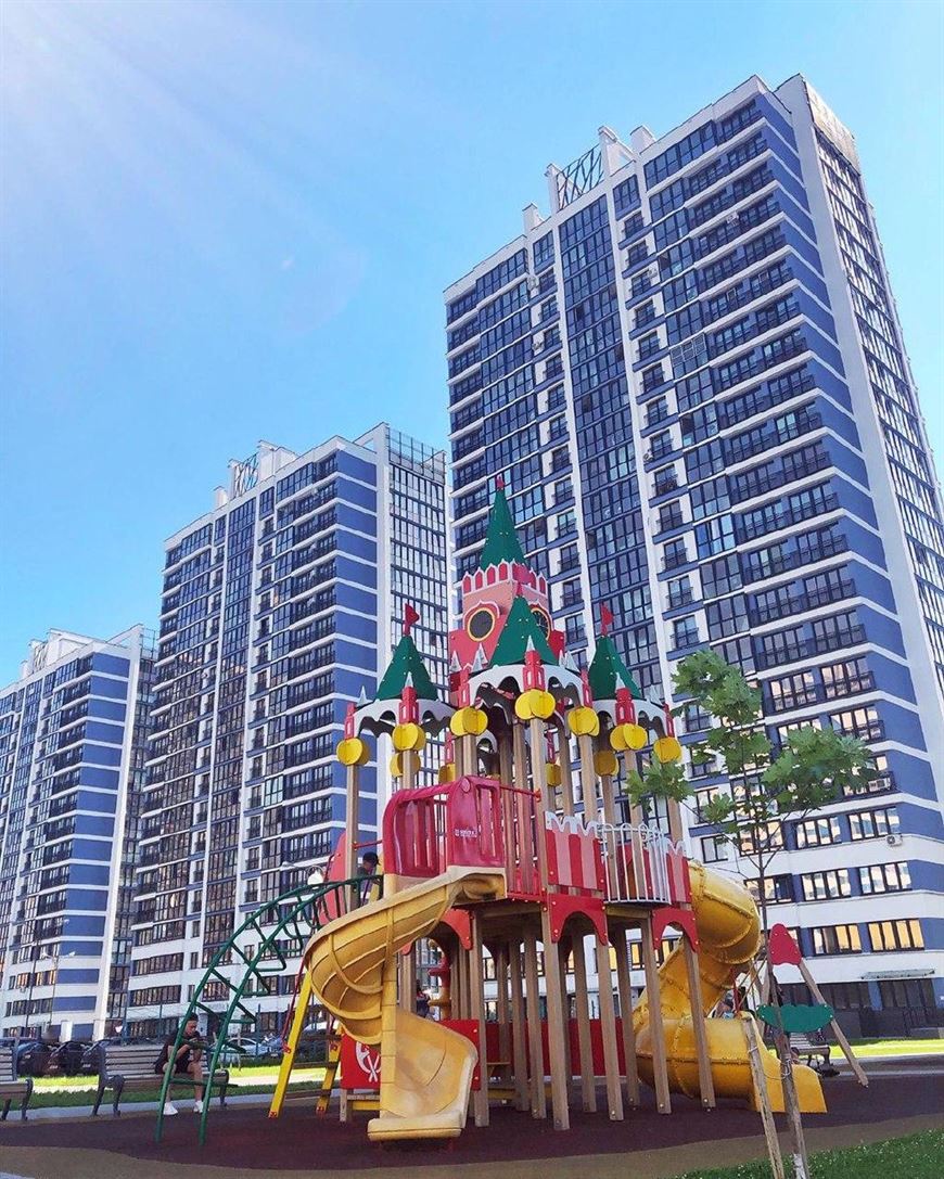 Детская площадка с безопасным покрытием Детская площадка с безопасным покрытием