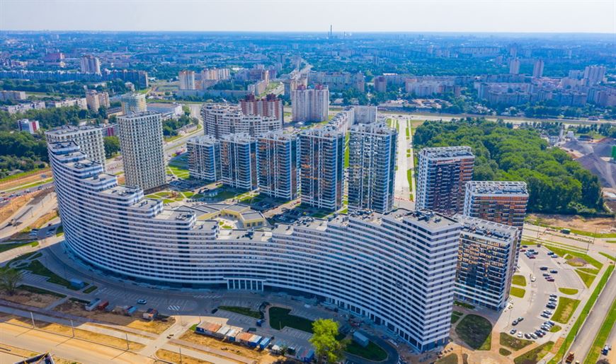 Квартал "Эмиратс Люкс" будет полностью завершен уже этой осенью Квартал "Эмиратс Люкс" будет полностью завершен уже этой осенью