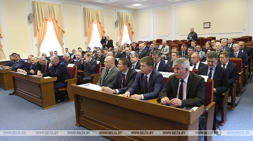 Во время заседания