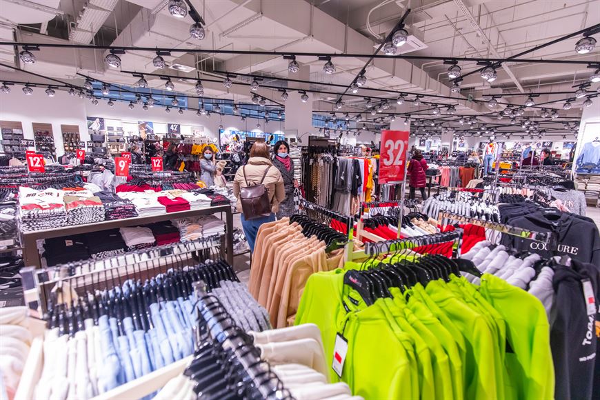 В акции "черная пятница" решили поучаствовать более 50 магазинов торгового центра В акции "черная пятница" решили поучаствовать более 50 магазинов торгового центра