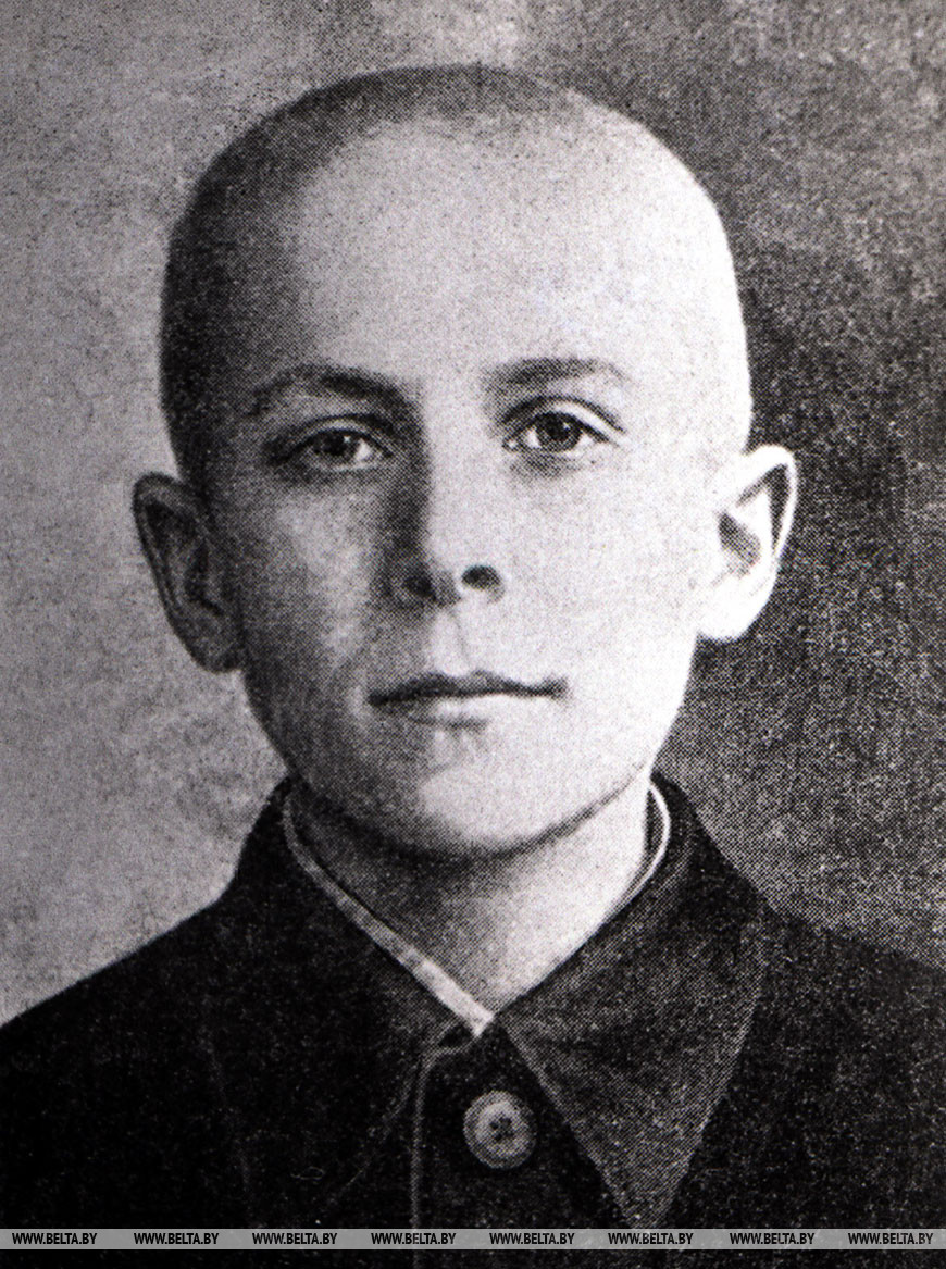 Казей Марат, белорусский пионер-партизан. Герой Советского Союза (1965). Погиб в 1944 году при выполнении боевого задания
