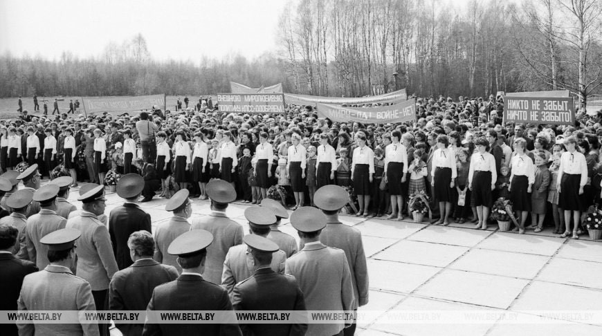Хатынь. Празднование 40-летия Победы, май 1985 года
