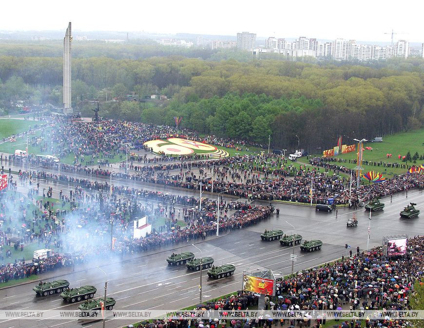 Парад войск Минского гарнизона в честь 60-летия Великой Победы