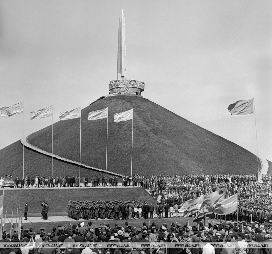 Митинг у Кургана Славы. Празднование 25-летия Великой Победы, 9 мая 1970 года