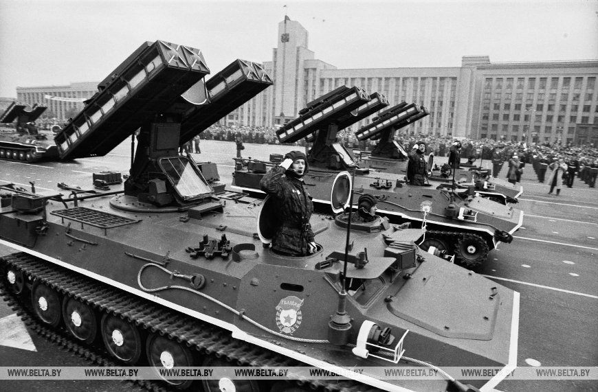 Военный парад, посвященный 50-летию Победы. Минск, 9 мая 1995 года