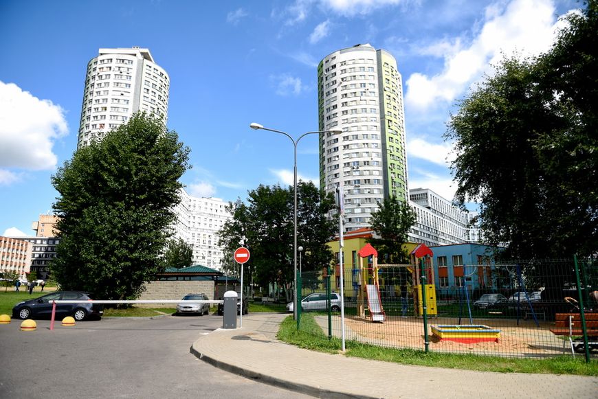 Квартира расположена в престижном комплексе "Каскад" – рядом парковка, детский сад, метро! Квартира расположена в престижном комплексе "Каскад" – рядом парковка, детский сад, метро!