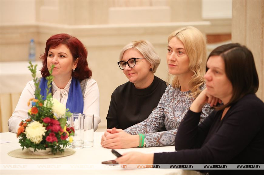 Во время работы круглого стола Во время работы круглого стола