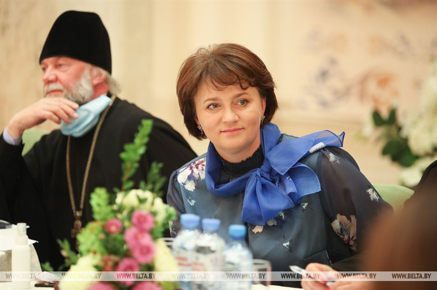 Председатель БСЖ Елена Богдан Председатель БСЖ Елена Богдан