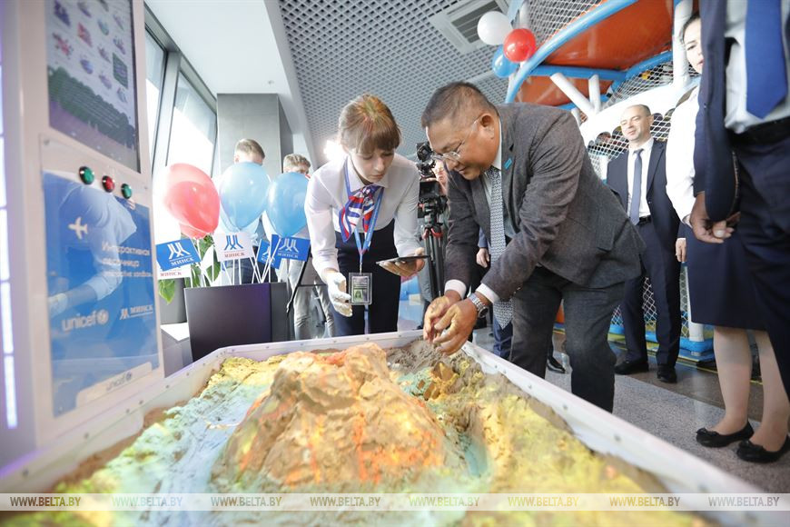 Представитель ЮНИСЕФ в Беларуси доктор Рашед Мустафа Сарвар Представитель ЮНИСЕФ в Беларуси доктор Рашед Мустафа Сарвар