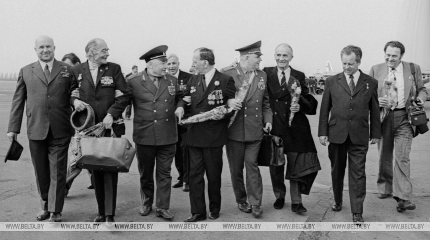 В Минск прилетели ветераны французского авиаполка "Нормандия - Неман", май 1975 года