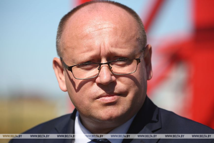 Начальник Республиканского центра по гидрометеорологии, контролю радиоактивного загрязнения и мониторингу окружающей среды Александр Коновальчик Начальник Республиканского центра по гидрометеорологии, контролю радиоактивного загрязнения и мониторингу окружающей среды Александр Коновальчик