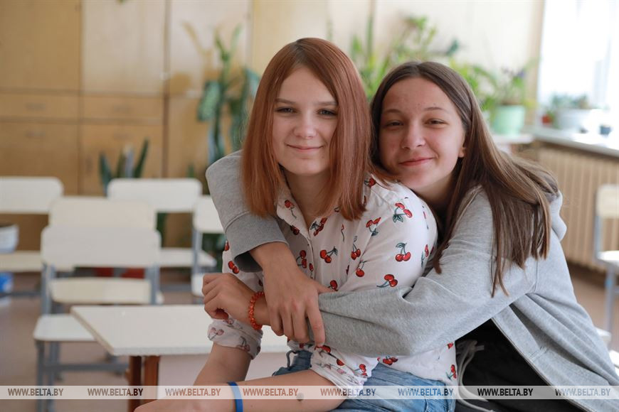 Яна Леневская и Анна Демидова Яна Леневская и Анна Демидова