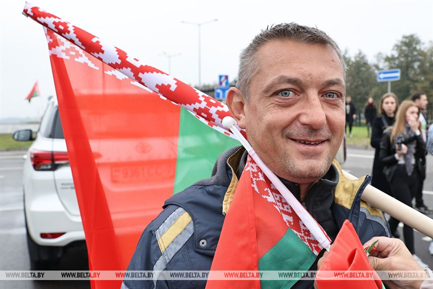 Участник автопробега Участник автопробега