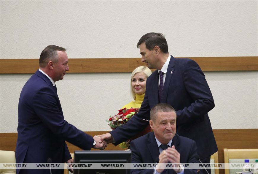 (слева направо) помощник Президента - инспектор по Могилевской области Леонид Мартынюк, председатель Могилевского облисполкома Леонид Заяц, первый заместитель главы Администрации Президента Максим Рыженков (слева направо) помощник Президента - инспектор по Могилевской области Леонид Мартынюк, председатель Могилевского облисполкома Леонид Заяц, первый заместитель главы Администрации Президента Максим Рыженков