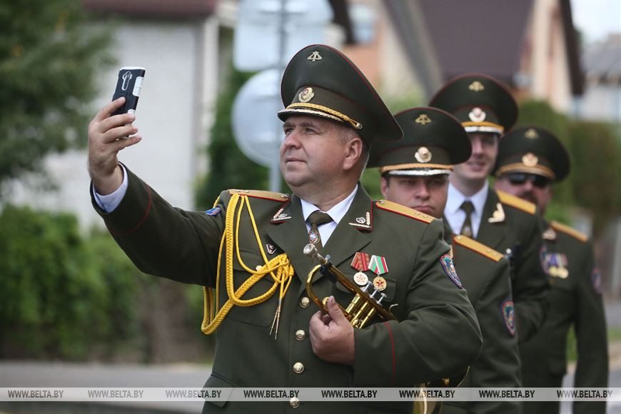 Во время торжественной церемонии открытия Во время торжественной церемонии открытия