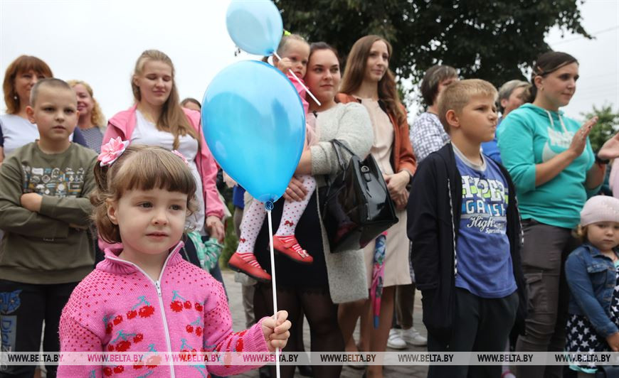 Во время праздничного мероприятия Во время праздничного мероприятия