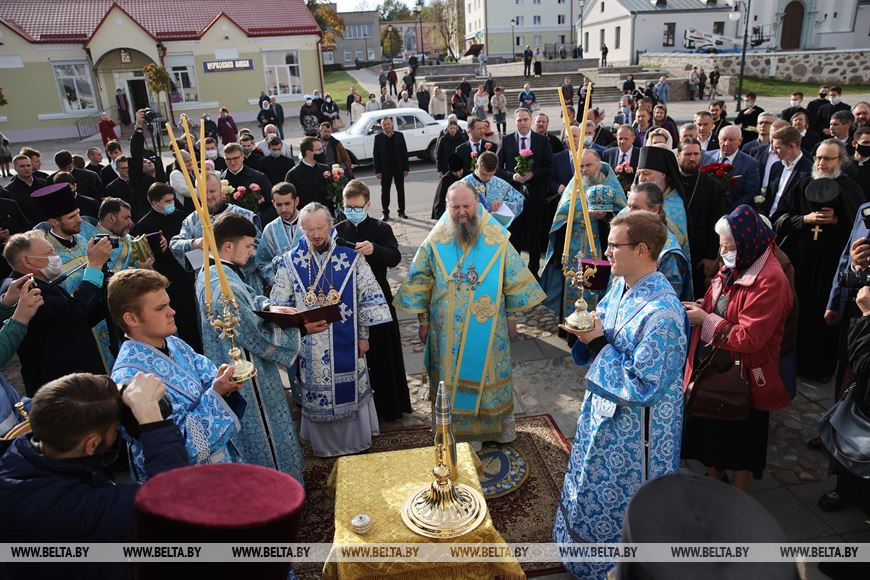 Во время освящения памятника Серафиму Жировичскому Во время освящения памятника Серафиму Жировичскому