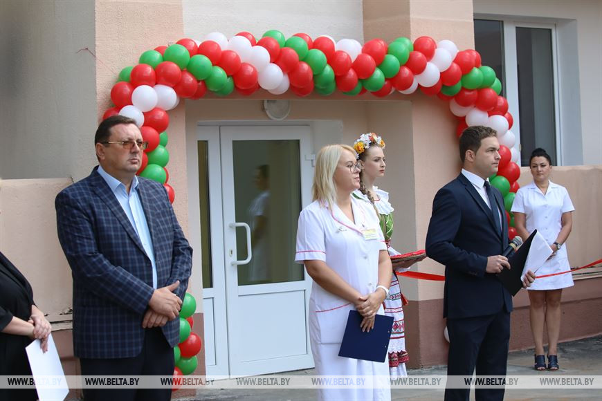 Во время торжественного открытия лечебного корпуса Во время торжественного открытия лечебного корпуса