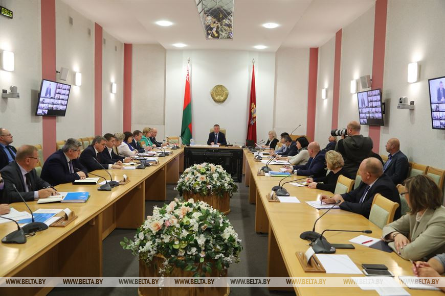 Во время прямой линии