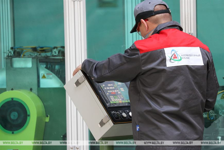 На аккумуляторном заводе