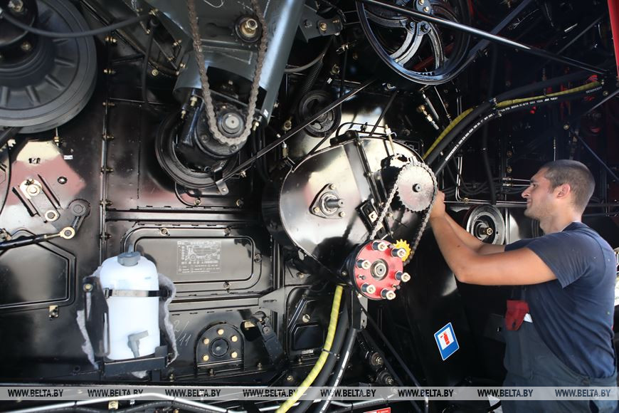 Мастер-наладчик Николай Кондратенко Мастер-наладчик Николай Кондратенко